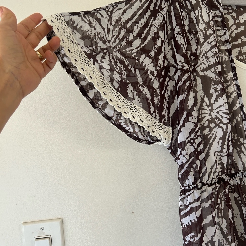 Alyx Brown and White Patterned Blouse - Picture 6 of 8